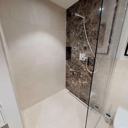 Apartment White Pearl 2.08