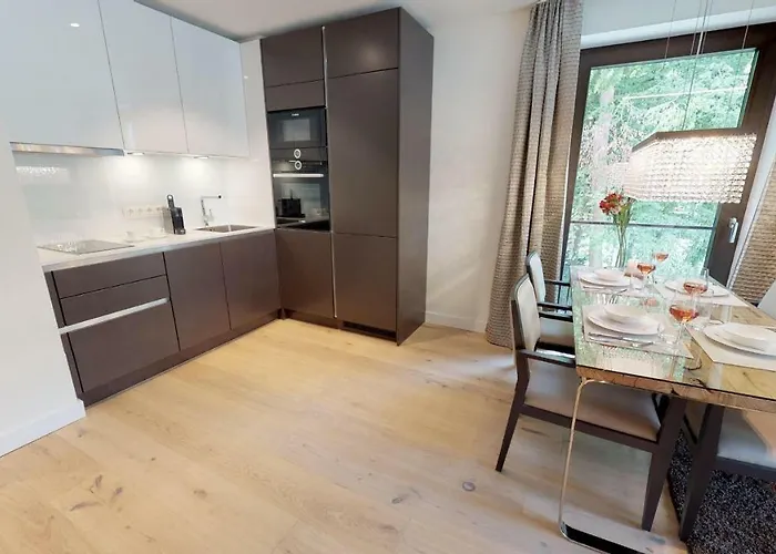 Apartment White Pearl 2.08